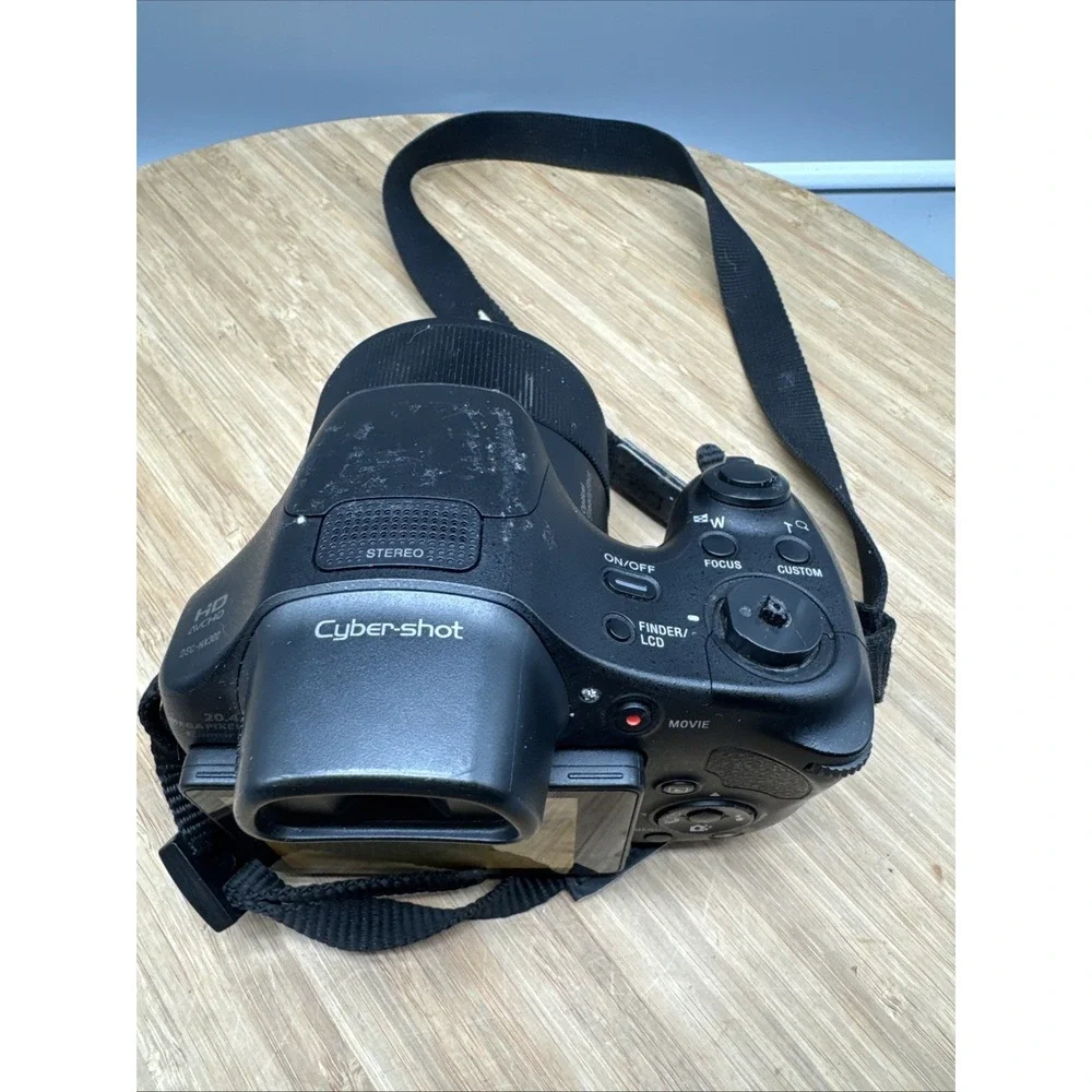 Sony Cyber-shot DSC-HX300 Bridge Camera 20.4MP 50x Zoom HD Video Black Untested